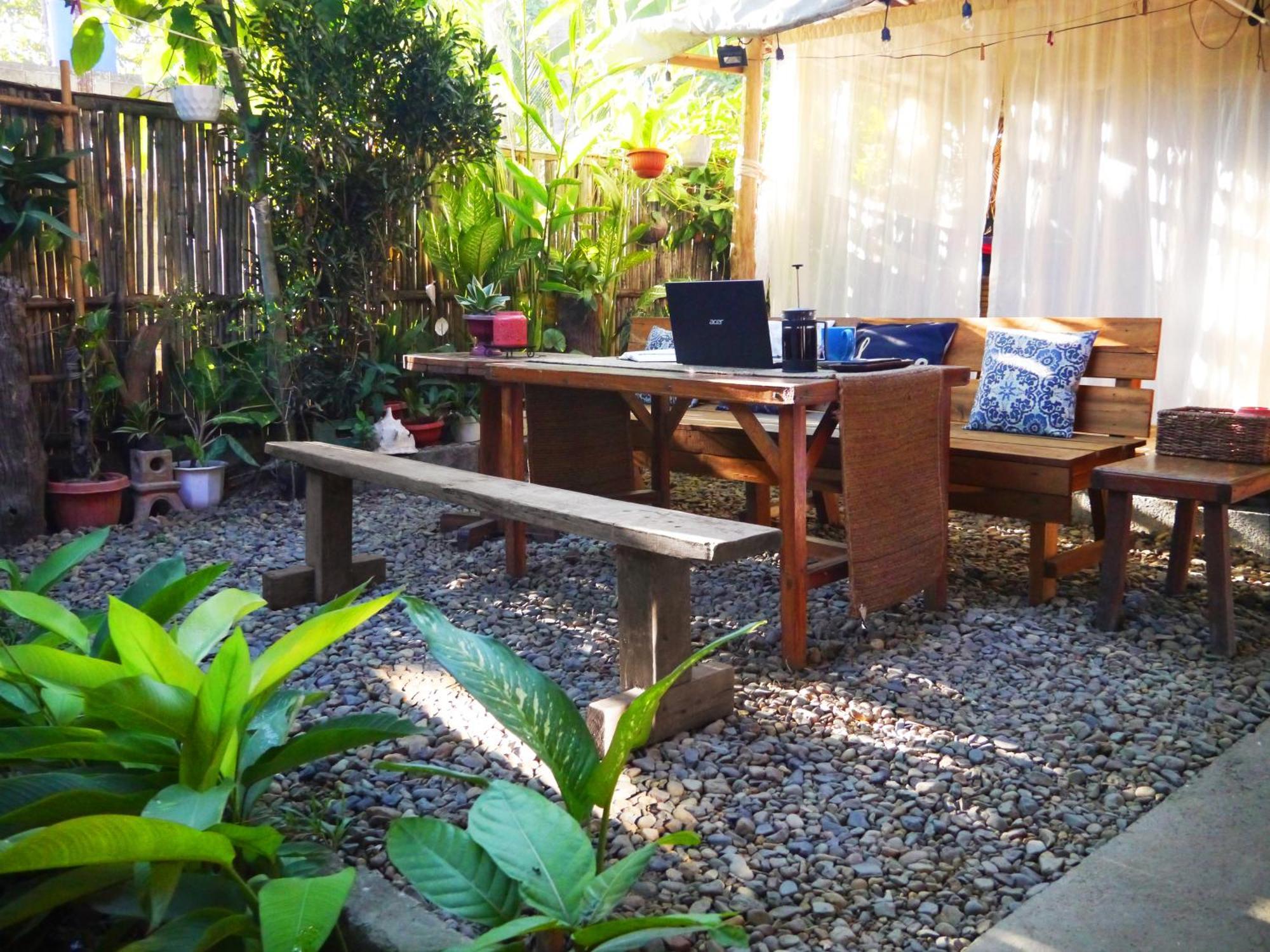 Lazy Juan Beach House Nacpan El Nido Bagian luar foto